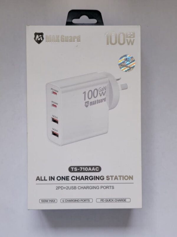 2pd+2usb Charging Ports